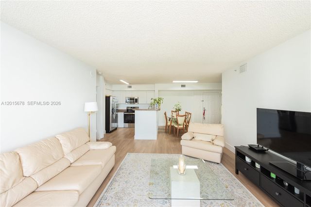1155 Brickell Bay Dr 609, Miami, FL 33131
