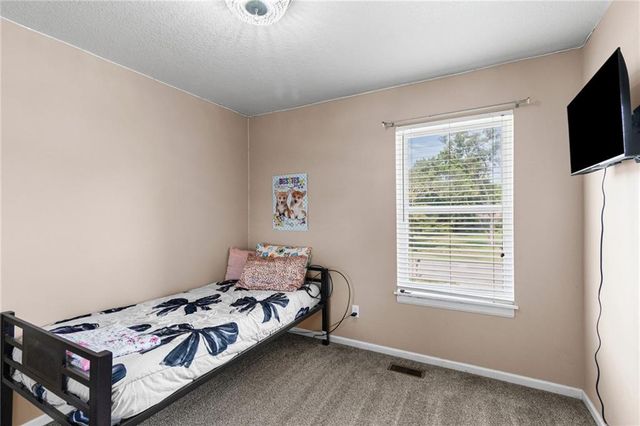 805 W Royle Street, Richmond, MO 64085