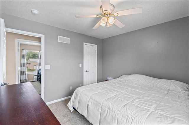805 W Royle Street, Richmond, MO 64085