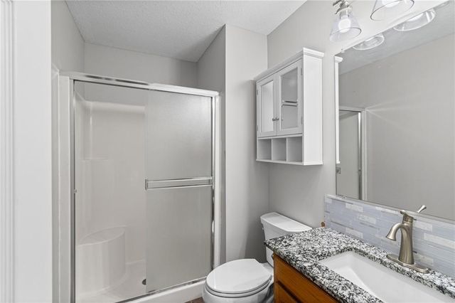 805 W Royle Street, Richmond, MO 64085