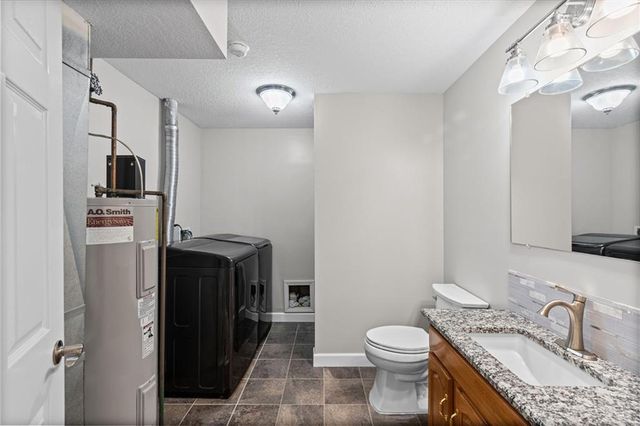 805 W Royle Street, Richmond, MO 64085