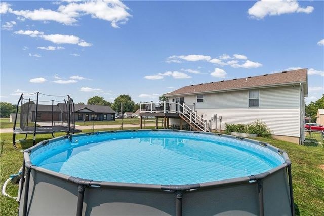 805 W Royle Street, Richmond, MO 64085