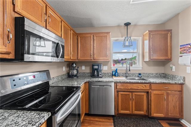 805 W Royle Street, Richmond, MO 64085