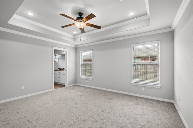 404 W Gillian Avenue, Rogers, AR 72758