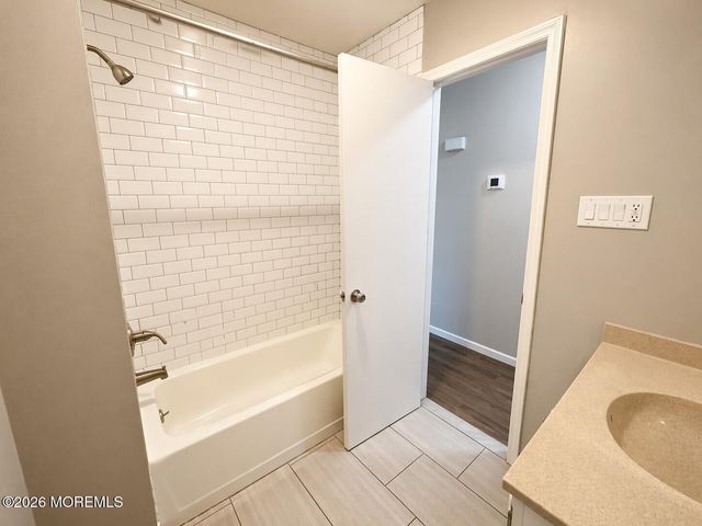 48 Morton Avenue, Monroe, NJ 08831