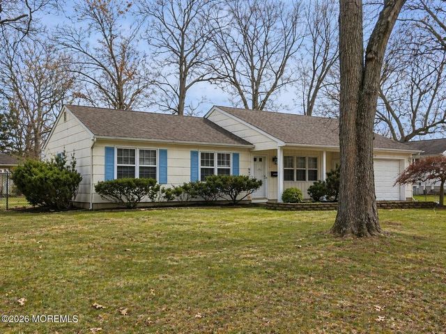 48 Morton Avenue, Monroe, NJ 08831