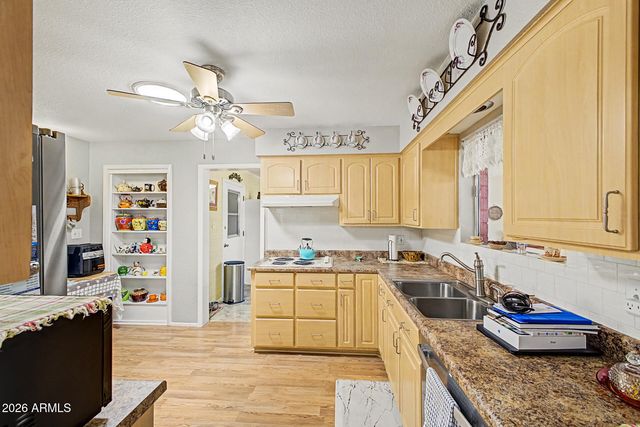 6104 E BOSTON Street, Mesa, AZ 85205