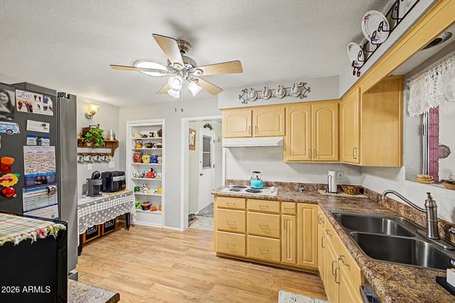 6104 E BOSTON Street, Mesa, AZ 85205