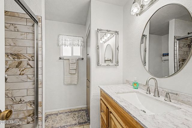 6104 E BOSTON Street, Mesa, AZ 85205
