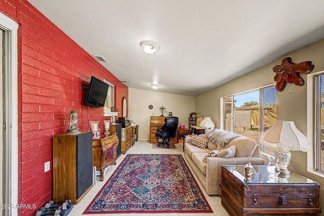 6104 E BOSTON Street, Mesa, AZ 85205