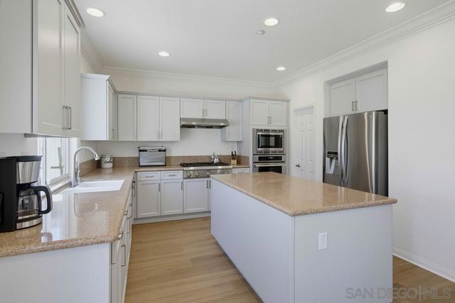 17052 Silver Pine, San Diego, CA 92127