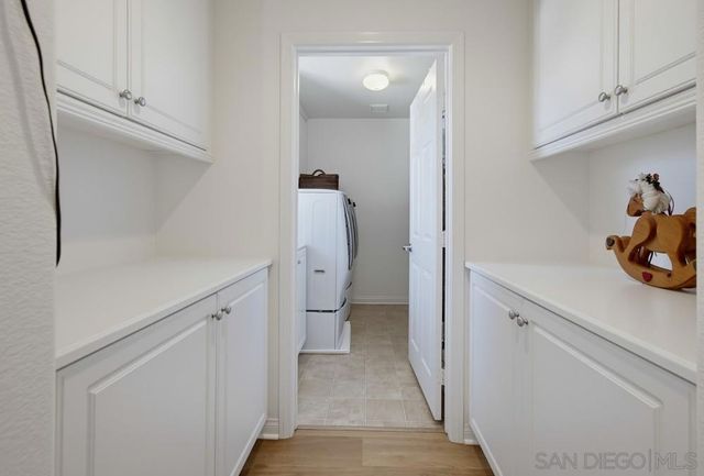 17052 Silver Pine, San Diego, CA 92127