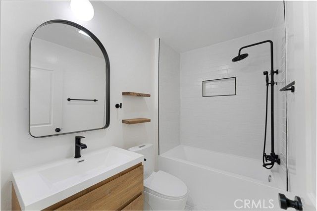 2740 S Sycamore Avenue, Los Angeles, CA 90016