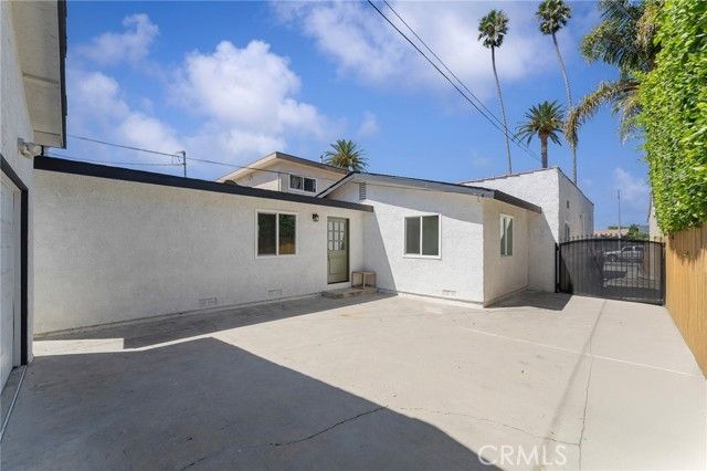 2740 S Sycamore Avenue, Los Angeles, CA 90016