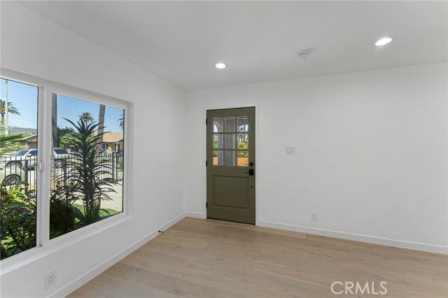 2740 S Sycamore Avenue, Los Angeles, CA 90016