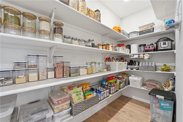 12573 S Sunray Drive, Olathe, KS 66061