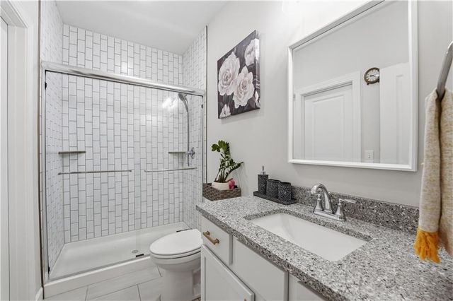 12573 S Sunray Drive, Olathe, KS 66061