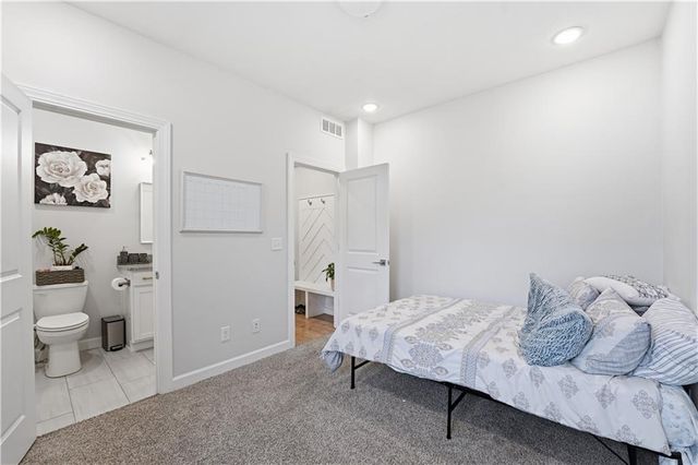 12573 S Sunray Drive, Olathe, KS 66061