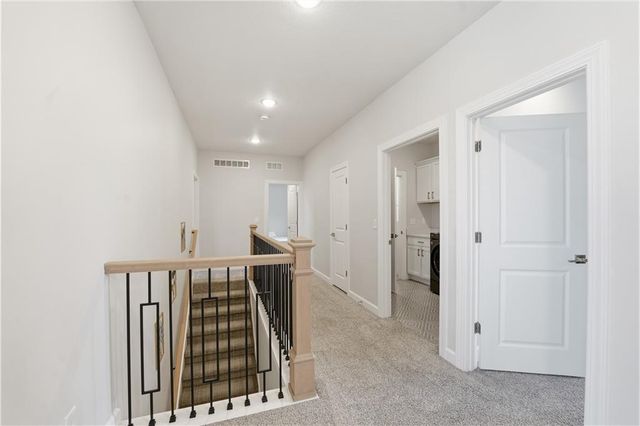 12573 S Sunray Drive, Olathe, KS 66061