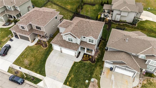 12573 S Sunray Drive, Olathe, KS 66061