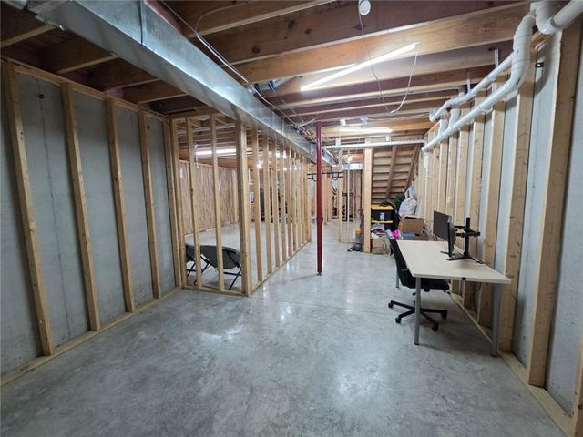 12573 S Sunray Drive, Olathe, KS 66061