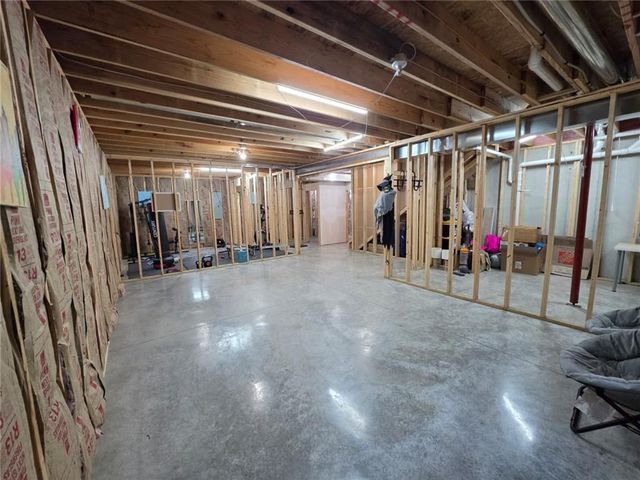 12573 S Sunray Drive, Olathe, KS 66061