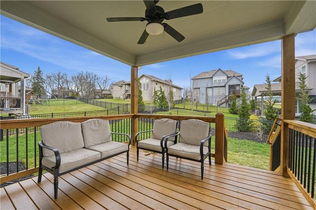 12573 S Sunray Drive, Olathe, KS 66061