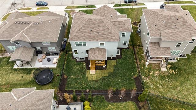 12573 S Sunray Drive, Olathe, KS 66061