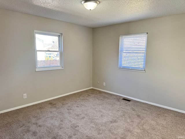 2625 Hawthorne Avenue, Evansville, IN 47714