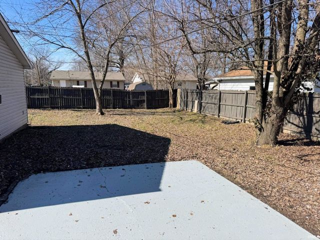 2625 Hawthorne Avenue, Evansville, IN 47714