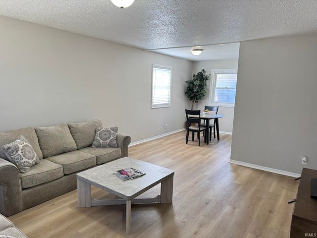 2625 Hawthorne Avenue, Evansville, IN 47714