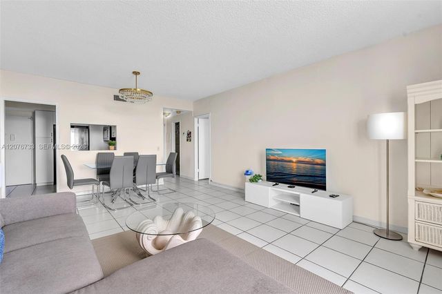 3505 S Ocean Drive 804, Hollywood, FL 33019