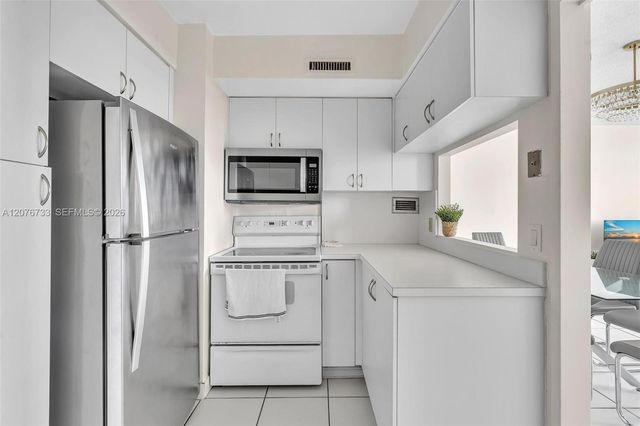 3505 S Ocean Drive 804, Hollywood, FL 33019