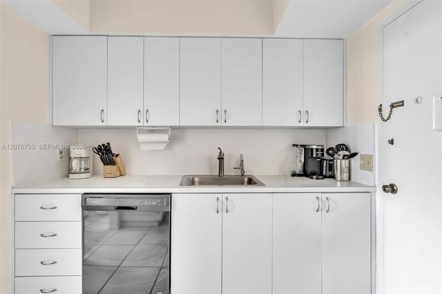 3505 S Ocean Drive 804, Hollywood, FL 33019