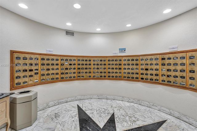 3505 S Ocean Drive 804, Hollywood, FL 33019