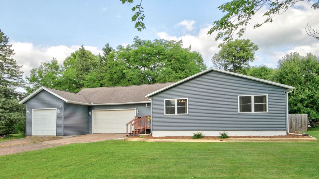 Image 23 of property listing at 815 Woodside Drive, Cornell, WI 54732