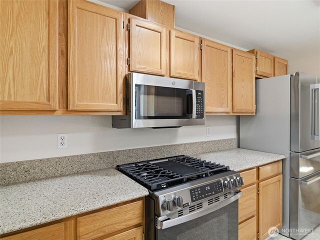 322 Country Estates Drive W, Rainier, WA 98576