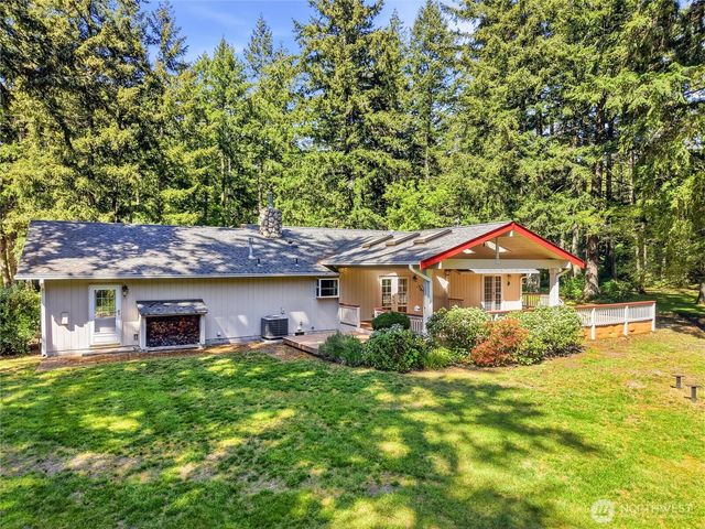 322 Country Estates Drive W, Rainier, WA 98576