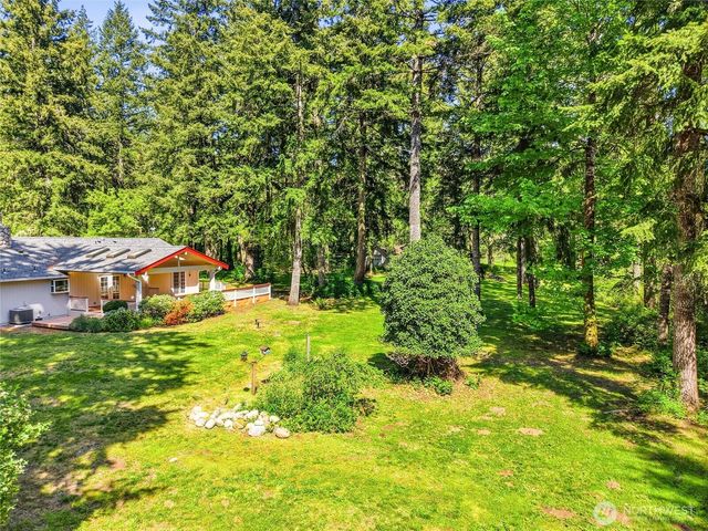 322 Country Estates Drive W, Rainier, WA 98576