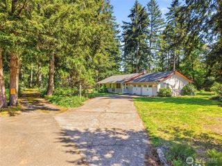 322 Country Estates Drive W, Rainier, WA 98576