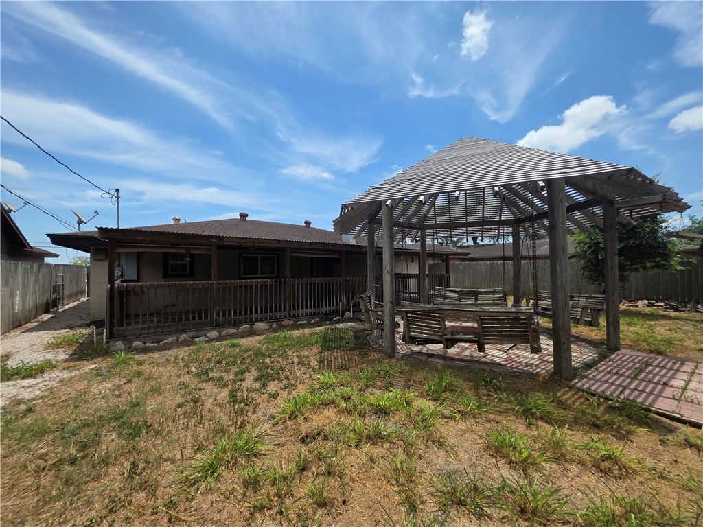 1905 Suntide Road, Corpus Christi, TX 78409 — exterior