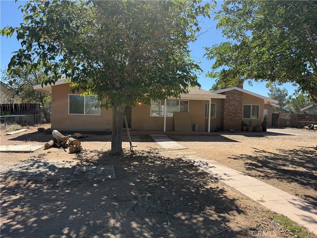 21865 Dotame Avenue, Apple Valley, CA 92307