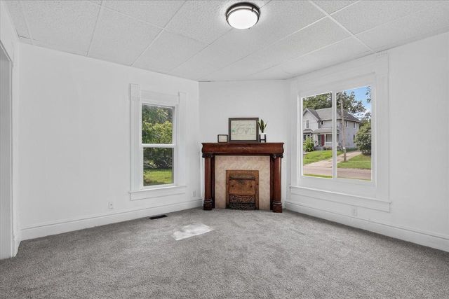 823 Oak Street, Beloit, WI 53511