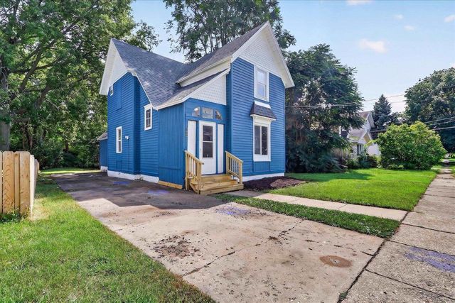 823 Oak Street, Beloit, WI 53511