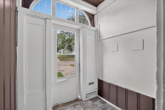 823 Oak Street, Beloit, WI 53511
