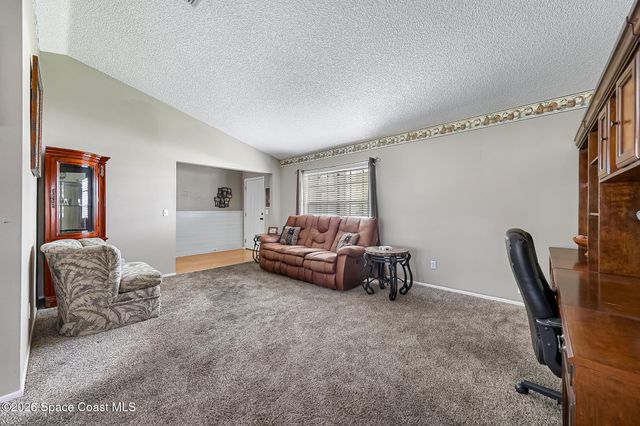 211 Seahorse Circle SE, Melbourne Beach, FL 32951