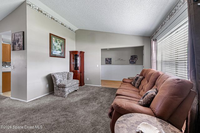 211 Seahorse Circle SE, Melbourne Beach, FL 32951