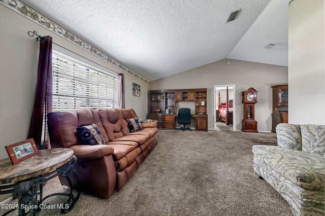 211 Seahorse Circle SE, Melbourne Beach, FL 32951