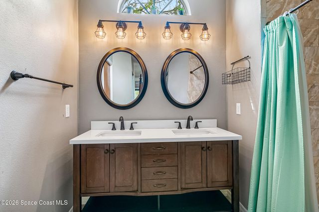 211 Seahorse Circle SE, Melbourne Beach, FL 32951