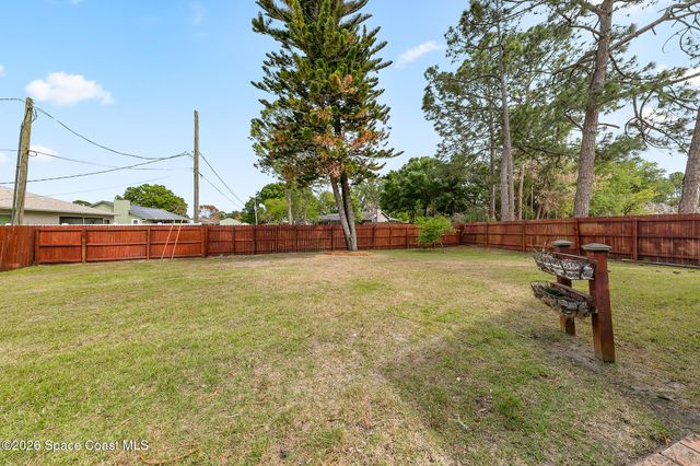 211 Seahorse Circle SE, Melbourne Beach, FL 32951